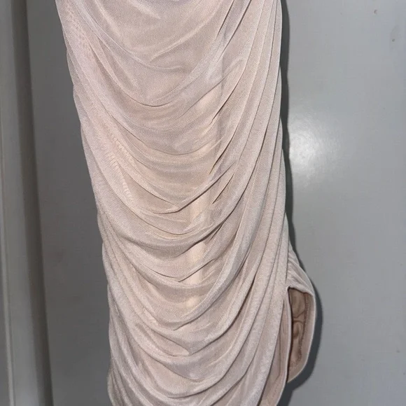Pretty Little Thing Elegant Cream Ruched Spaghetti Strap Dress - Picture 3 of 5